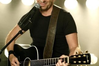 Vedeta franceză Patrick Bruel neagă mai multe acuzaţii de agresiune sexuală
