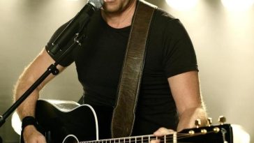 Vedeta franceză Patrick Bruel neagă mai multe acuzaţii de agresiune sexuală
