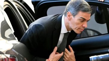 Pedro Sanchez îl susţine în continuare, la Vatican, după ce se întâlneşte cu Papa Leon al XVI-le, pe Luis Rodríguez Zapatero, inculpat cu privire la trafic de influenţă
