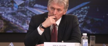 Kremlinul acuză Armenia că îi oferă o platformă preşedintelui ucrainean Zelenski