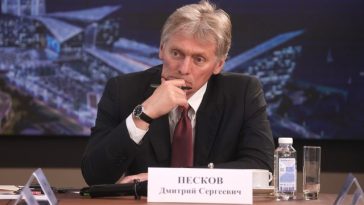 Kremlinul acuză Armenia că îi oferă o platformă preşedintelui ucrainean Zelenski