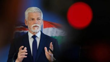 Preşedintele ceh îndeamnă NATO „să-şi arate colţii” în faţa provocărilor Rusiei