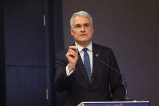 Ministrul interimar al Muncii, Dragoş Pîslaru: Preşedintele Casei de pensii mi-a confirmat că mica recalculare a pensiilor este în continuare în lucru