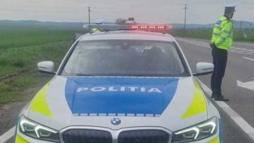 Bucureşti: Trafic restricţionat pe bulevardul I.C. Brătianu, după un accident în care au fost implicate patru autovehicule/ O femeie, transportată la spital