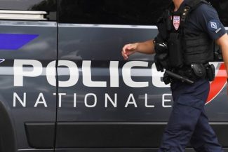 Paris: Confruntări violente în care au fost implicaţi suporteri ai OGC Nice, soldate cu şase răniţi. 65 de persoane au fost reţinute