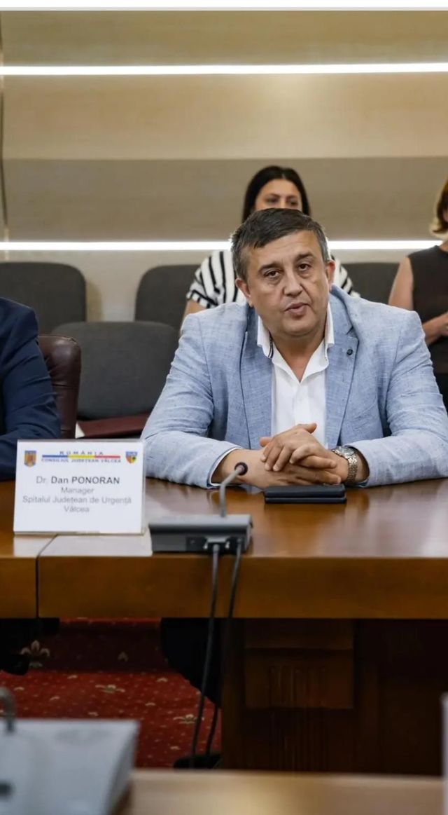 Vâlcea – Manager de spital, despre gărzi: Aş vrea să văd unul dintre cei care decid, cum stă el la serviciu pe o sumă x în condiţiile în care acea sumă x o face într-o oră-două, la privat. De ce să stea 18 ore la spital?/ Deficit de medici pe multe secţii