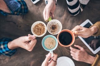 Cafeaua, asociată cu schimbări ale microbiomului intestinal şi reducerea stresului – studiu