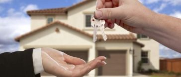 Analiză Storia: Românii devin tot mai interesaţi de achiziţia de case de vacanţă. La închirieri, pet friendly şi locurile de parcare, în topul căutărilor