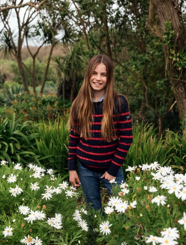 Prinţul William şi prinţesa Kate publică o fotografie inedită a fiicei lor, Charlotte, cu ocazia împlinirii a 11 ani – VIDEO