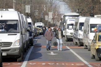 Transportatorii de marfă solicită MTI o perioadă de tranziţie privind aplicarea noului sistem de taxare rutieră din iulie. Posibil monopol CNAIR pe piaţă