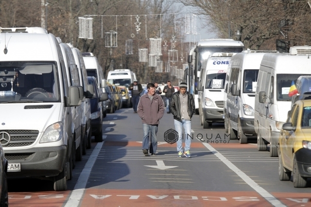 Transportatorii de marfă solicită MTI o perioadă de tranziţie privind aplicarea noului sistem de taxare rutieră din iulie. Posibil monopol CNAIR pe piaţă