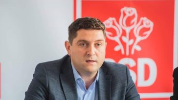 Şeful PSD Iaşi, Bogdan Cojocaru, îl acuză pe preşedintele Consiliului Judeţean, liberalul pe Costel Alexe, că nu a atras fonduri europene sau guvernamentale consistente: A punctat la alte capitole. Şi-a sporit averea şi a adunat dosare penale
