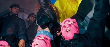 Protestul formaţiei Pussy Riot la Bienala de la Veneţia a determinat închiderea temporară a pavilionului Rusiei/ Manifestaţie ANGA faţă de participarea Israelului/ VIDEO