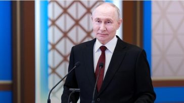 Rusia îşi recheamă ambasadorul în Armenia la ”consultări” pe tema relaţiilor Erevanului cu UE, după ce Putin a avertizat împotriva unei  apropieri de Bruxelles, cu o săptămână înainte de alegeri. ”Scenariul ucrainean” a început cu o tentativă a Kievului d