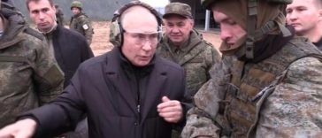 Putin le şterge, prin lege, datoriile de până la 120.000 € ale recruţilor care luptă timp de un an în Ucraina