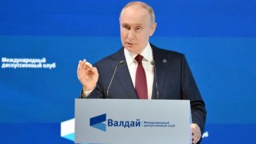 Putin a ordonat un armistiţiu unilateral pe 8 şi 9 mai. Moscova ameninţă Kievul cu un „atac masiv cu rachete” în cazul încălcării sale