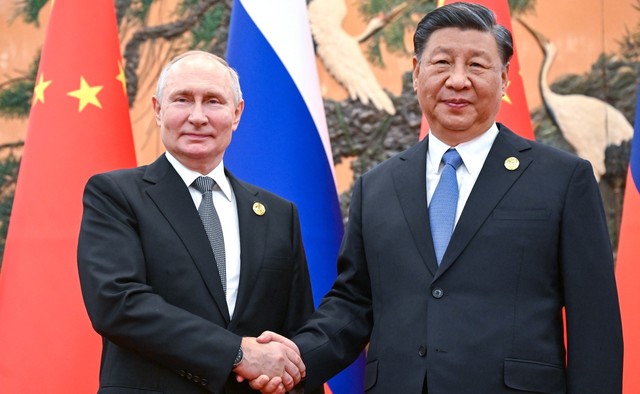 Armata chineză ar fi antrenat în secret militari ruşi care au fost trimişi pe frontul din Ucraina – surse