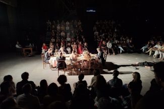 Craiova International Shakespeare Festival – „Regele Lear”, de Silviu Purcărete, un spectacol dens, dur, cu sensuri/ FOTO