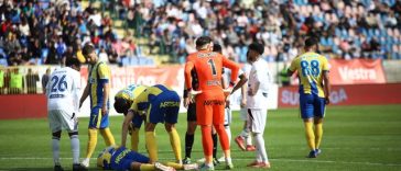 Petrolul Ploieşti: Yohan Roche, dus la spital cu ambulanţa după meciul cu FC Botoşani