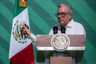 Guvernatorul statului mexican Ruben Rocha Moya şi alţi nouă actuali şi foşti oficiali mexicani, inculpaţi cu privire la trafic de droguri în SUA de către justiţia americană