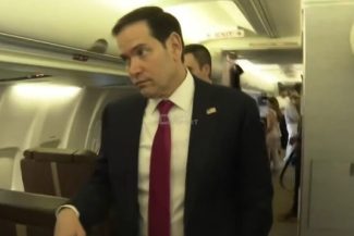 SUA sunt pregătite în continuare să medieze în Războiul din Ucraina, anunţă Rubio, în India, după ce vorbeşte la telefon cu Lavrov. Rusia a cerut evacuarea Kievului înaintea unor atacuri împotriva ”centrelor de decizie” şi ”întreprinderilor complexului mi