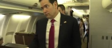 SUA sunt pregătite în continuare să medieze în Războiul din Ucraina, anunţă Rubio, în India, după ce vorbeşte la telefon cu Lavrov. Rusia a cerut evacuarea Kievului înaintea unor atacuri împotriva ”centrelor de decizie” şi ”întreprinderilor complexului mi