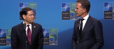Marco Rubio nu a oferit detalii despre desfăşurarea trupelor americane în Polonia, dar a confirmat reducerea efectivelor americane în Europa. „NATO trebuie să fie valoroasă pentru SUA”, subliniază secretarul american de stat