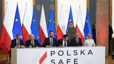 Polonia semnează cu Bruxelles-ul un împrumut de 44 de miliarde de euro pentru modernizarea armatei sale