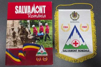 Soluţia Salvamont România dacă pierde în instanţă procesul cu Crucea Roşie privind sigla organizaţiei: Cu un pix sau o cariocă vom contura cu negru crucea roşie din sigla noastră. Ne vom aminti permanent de acea zi neagră