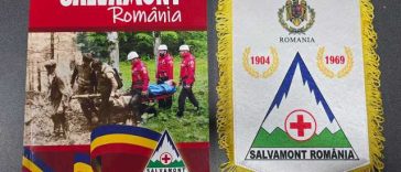 Soluţia Salvamont România dacă pierde în instanţă procesul cu Crucea Roşie privind sigla organizaţiei: Cu un pix sau o cariocă vom contura cu negru crucea roşie din sigla noastră. Ne vom aminti permanent de acea zi neagră