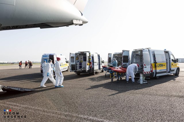 Hantavirus – Unul dintre cei cinci francezi repatriaţi duminică de pe nava Hondius prezintă simptome