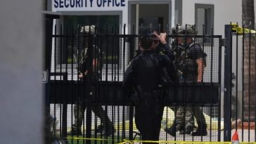 Doi suspecţi în atacul de la moscheea de la San Diego sunt morţi, anunţă poliţia