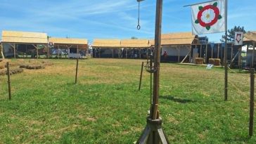 REPORTAJ Shakespeare Village – Ce spuneau hainele, scrisul şi mâncarea despre britanici şi Marele Will, dar şi ce meserii aveau femeile în secolul XVI/ FOTO