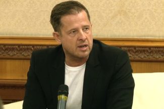 Thuma, la aniversarea PNL: Un lider nu e cel care strânge puterea în jurul lui. E cel care o distribuie. Nu e cel care reduce la tăcere vocile din jur ca să se audă mai bine/ România are nevoie de o economie care creează, nu doar care taie
