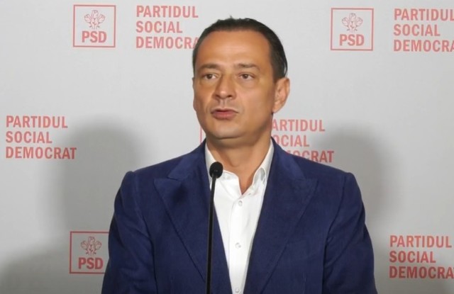 Daniel Băluţă: Lucrurile nu au cum să meargă mai bine când un om se leagă cu lanţuri de scaun şi spune că: dacă voi nu mă vreţi, eu vă vreau/ Nu există dialog, trebuie să faci ce ţi se spune. Unde e democraţia aici?