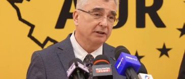 Peiu (AUR): Unele glume se scriu singure, mai ales atunci când guvernul vrea să îşi cosmetizeze cele mai penibile acţiuni. Premierul Bolojan se întâlneşte cu cei mai mari importatori din România pentru a vorbi despre „promovarea producătorilor români”