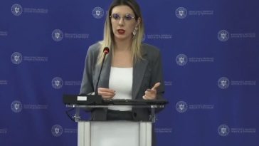 Diana Buzoianu: Parlamentarii care vor vota să pice Guvernul vor vota să saboteze o ţară întreagă/ PSD, votând împotriva acestei coaliţii, reîntoarce ţara asta într-o situaţie de criză