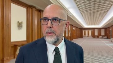 Preşedintele UDMR, întrebat dacă ar accepta să fie premier în viitorul guvern: Avem o problemă, mă cheamă Kelemen Hunor şi suntem în România / Suntem departe de a propune o astfel de variantă