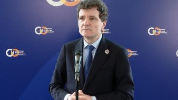 Nicuşor Dan: O incertitudine cu privire la direcţia, conformaţia politică a guvernului şi a majorităţii din spate, va fi, o săptămână sau două / În oricare din situaţii, discuţiile politice vor fi dificile