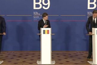 Traian Băsescu, după Summitul B9: Concluziile reflectă dezbaterile de până la summit, deci nimic nou sub soare/ Mesajul important – Groenlanda nu-i de dat /Toţi spun că Europa nu se poate apăra. Păi noi, europeni, suntem 450 de milioane, iar ruşii 140