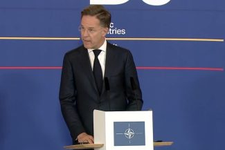 Mark Rutte: România, ţările baltice, se confruntă cu această ameninţare a dronelor şi avem nevoie de tehnologia antidronă, unde Ucraina poate juca un rol important / Nu putem continua să producem drone de apărare de 20.000 de dolari bucata