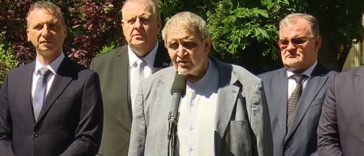 Consultări la Cotroceni – Varujan Pambuccian: Am spus că nu e bine să ne grăbim şi nu e bine să legăm discuţiile de persoane. Să pornim o reconstrucţie a coaliţiei, pe care noi o vedem obligatoriu în jurul nucleului PNL-PSD