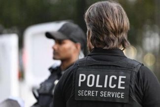 Secret Service se află la locul unui incident armat în Washington. O persoană a fost împuşcată de forţele de ordine. Casa Albă a fost închisă pentru scurt timp