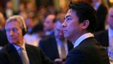 Ministrul japonez al Apărării respinge, la Dialogul de la Shangri-La, acuzaţii de ”militarism” ale Chinei. Japonia urmează să transfere Filipinelor în 2027 distrugătoare de clasa Abukuma şi avioane de tip TC-90