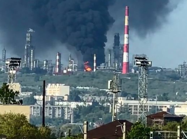 Doi morţi şi răniţi în regiunea rusă Samara, anunţă autorităţile. Zelenski revendică un atac cu dronă ”cu rază lungă de acţiune” la rafinăria din Sîzran