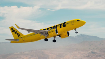 Companiile aeriene americane intervin pentru ajutarea pasagerilor blocaţi după prăbuşirea Spirit Airlines