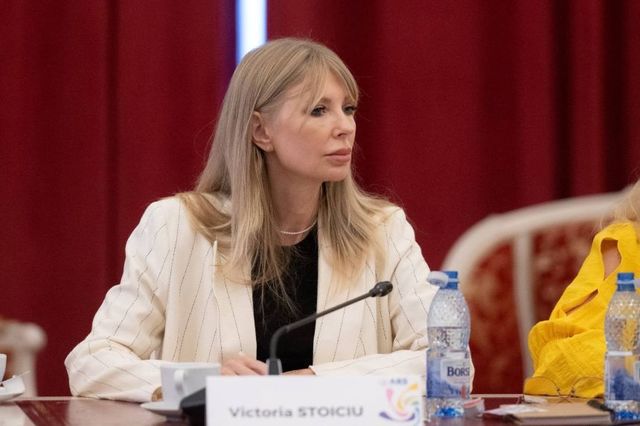 Victoria Stoiciu, după ce i s-a sugerat să demisioneze din Senat, dacă a plecat din PSD: Am muncit pentru social-democraţie mai mult decât au făcut-o mulţi din partid / După pactul cu AUR, eu am rămas cu social-democraţia, iar alţii doar cu sigla