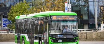 Douăzeci de angajaţi ai Societăţii de Transport Bucureşti (STB), plasaţi sub control, judiciar în dosarul care vizează furturile de combustibil. Ei nu au voie să îşi exercite meseria pe perioada măsurii preventive