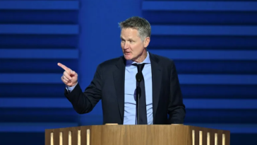 NBA: Antrenorul Steve Kerr îşi va prelungi contractul cu Golden State Warriors