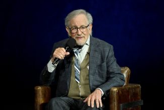 Steven Spielberg spune că inteligenţa artificială ar trebui să servească drept instrument şi nu să înlocuiască creativitatea umană